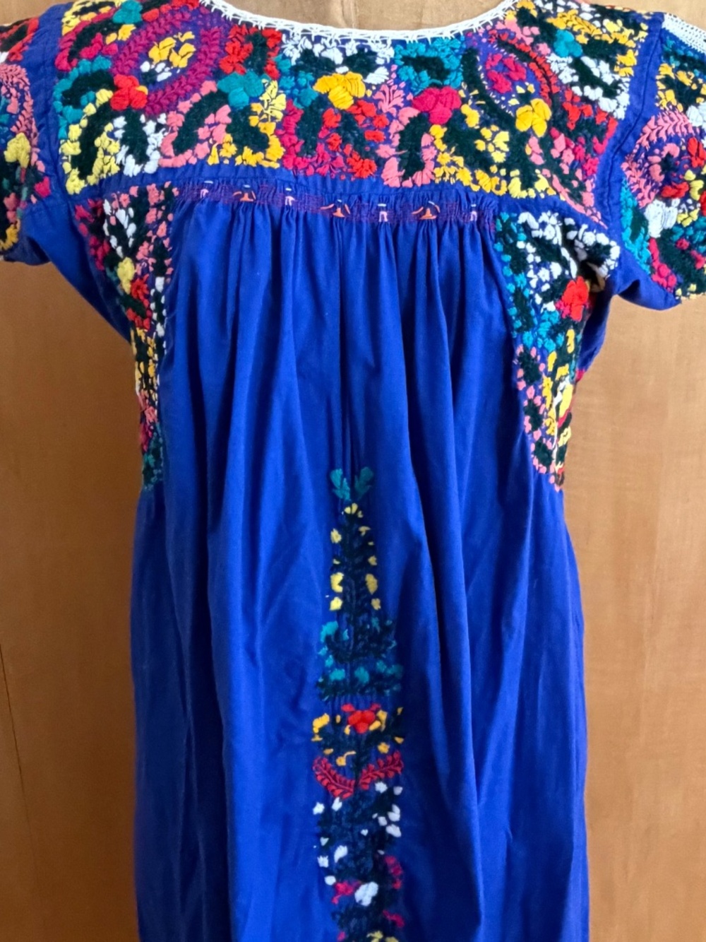 Beautiful Vintage Oaxacan Embroidered Mexican Dress - "Floral Beauty" - Picture 8 of 9